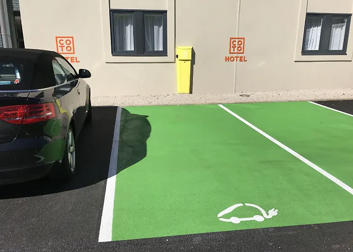 Coto Beaune (Cote d'Or)